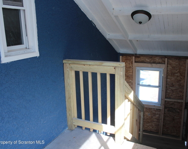 335 Phelps Street - Photo Thumbnail 14