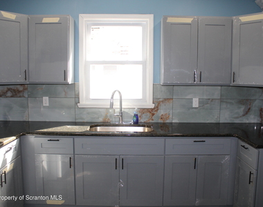 335 Phelps Street - Photo Thumbnail 3