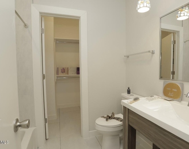5545 Buckley Drive - Photo Thumbnail 19
