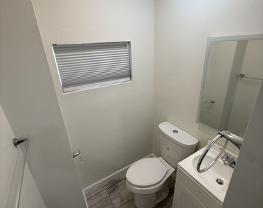 38 New Haven Avenue - Photo Thumbnail 8