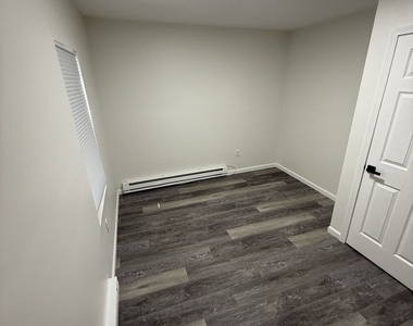 38 New Haven Avenue - Photo Thumbnail 16