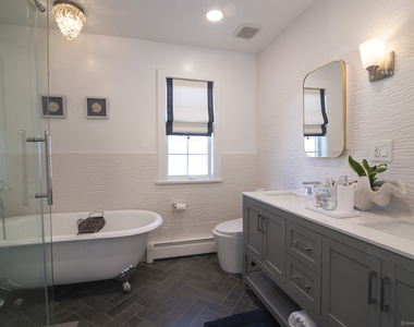 99 Jupiter Point Road - Photo Thumbnail 13