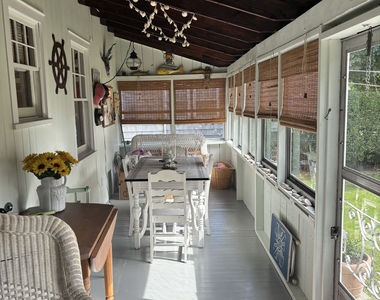 42 Sea Breeze Avenue - Photo Thumbnail 12