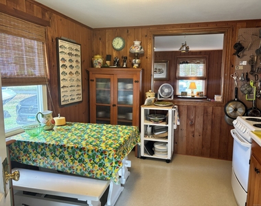 42 Sea Breeze Avenue - Photo Thumbnail 3