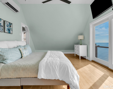 49 Circle Beach Road - Photo Thumbnail 3