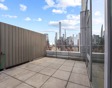 554 West 54th Street - Photo Thumbnail 1