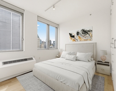 554 West 54th Street - Photo Thumbnail 7