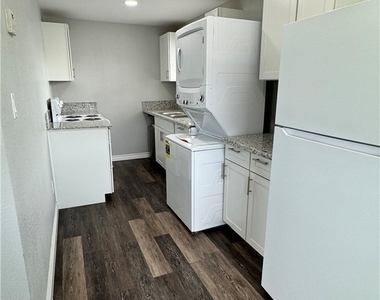 508 N 15th Street - Photo Thumbnail 3