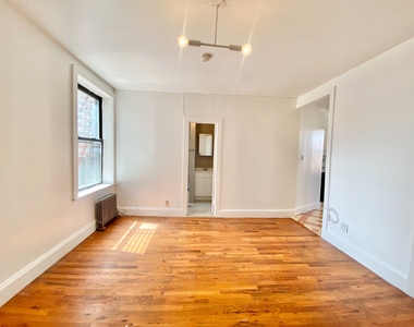 666 Hancock Street - Photo Thumbnail 1