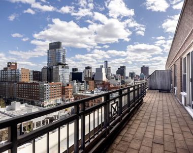Soho Meets Nolita - Photo Thumbnail 2