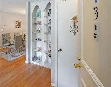 6851 Roswell Road - Photo Thumbnail 10