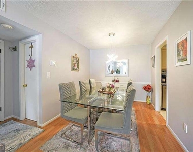 6851 Roswell Road - Photo Thumbnail 14