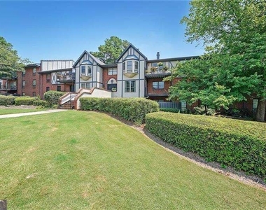 6851 Roswell Road - Photo Thumbnail 4
