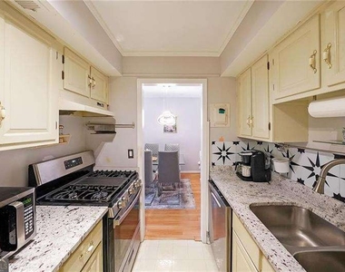 6851 Roswell Road - Photo Thumbnail 17