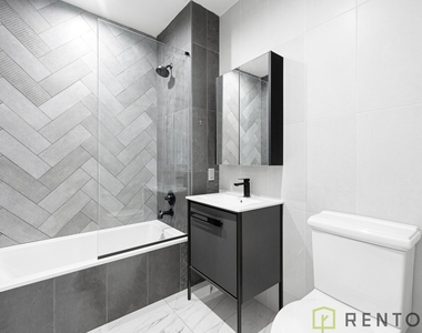 494 Manhattan Avenue - Photo Thumbnail 8