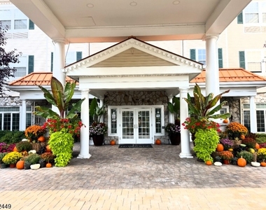 41 Springfield Ave - Photo Thumbnail 1
