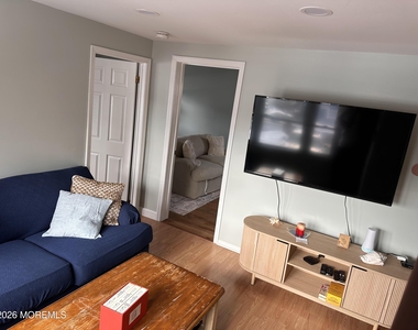 101 Center Avenue - Photo Thumbnail 5