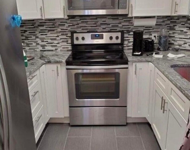 32 Baker Drive - Photo Thumbnail 5