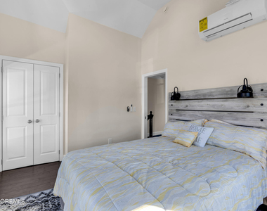 814 Dunlewy Street - Photo Thumbnail 15