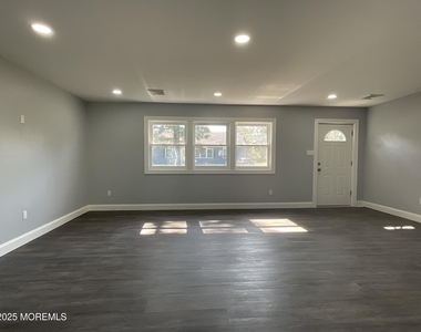 208 Wichita Trail - Photo Thumbnail 3
