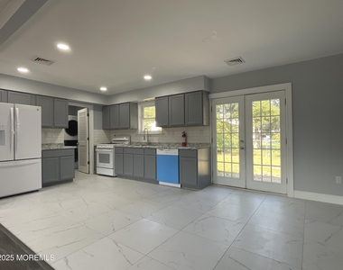 208 Wichita Trail - Photo Thumbnail 4