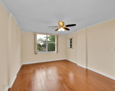 118 Royal Park Drive - Photo Thumbnail 29