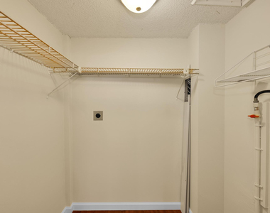 118 Royal Park Drive - Photo Thumbnail 16