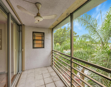 118 Royal Park Drive - Photo Thumbnail 7