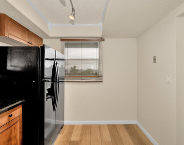118 Royal Park Drive - Photo Thumbnail 11