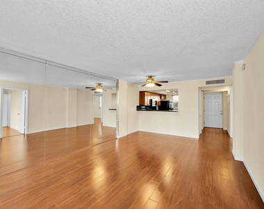 118 Royal Park Drive - Photo Thumbnail 28
