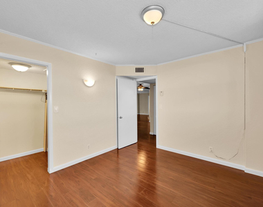 118 Royal Park Drive - Photo Thumbnail 14