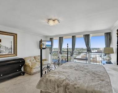 4280 Galt Ocean Drive - Photo Thumbnail 24