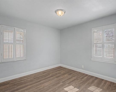 2508 Hillglenn Road - Photo Thumbnail 18
