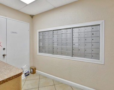 2555 Ne 11th Street - Photo Thumbnail 27