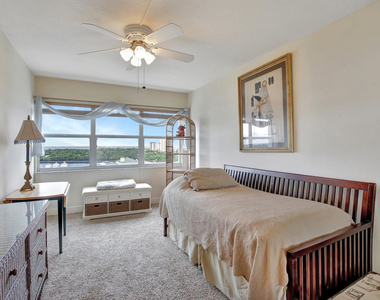 2555 Ne 11th Street - Photo Thumbnail 21