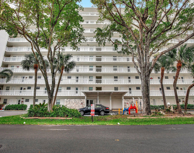 2555 Ne 11th Street - Photo Thumbnail 39