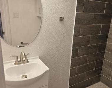 7800 Irish Drive - Photo Thumbnail 22