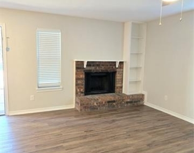 7800 Irish Drive - Photo Thumbnail 10