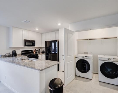3505 Flicker Lane - Photo Thumbnail 11