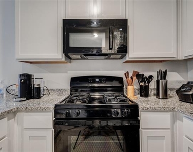 3505 Flicker Lane - Photo Thumbnail 9