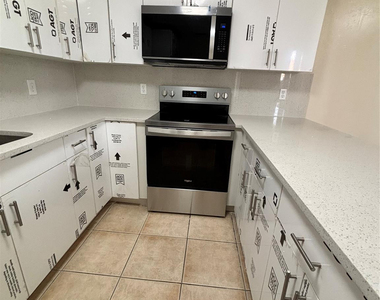224 San Remo Boulevard - Photo Thumbnail 5