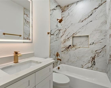 7207 Mohawk Drive - Photo Thumbnail 17
