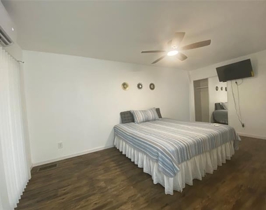 3420 Hidalgo Drive - Photo Thumbnail 18