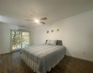 3420 Hidalgo Drive - Photo Thumbnail 21