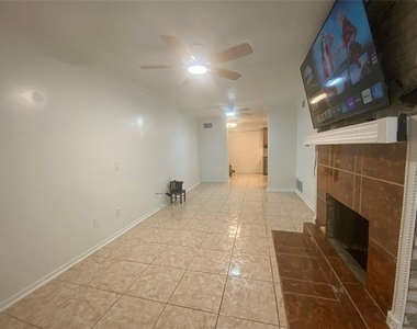 3420 Hidalgo Drive - Photo Thumbnail 4