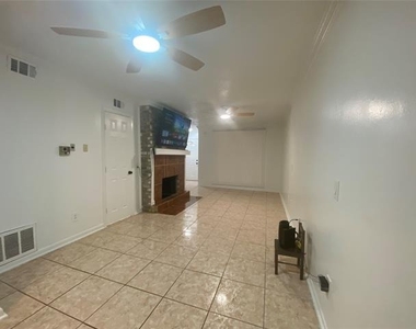 3420 Hidalgo Drive - Photo Thumbnail 6