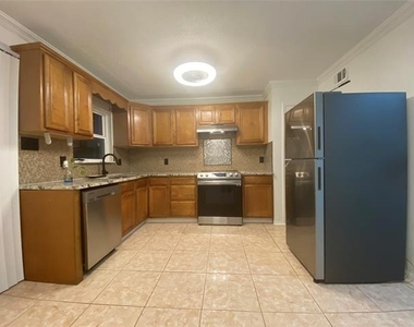 3420 Hidalgo Drive - Photo Thumbnail 9