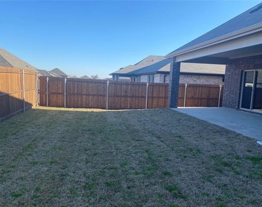 2129 Mustang Way - Photo Thumbnail 38