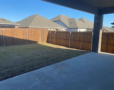 2129 Mustang Way - Photo Thumbnail 37