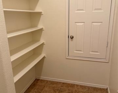 4709 Redbud Drive - Photo Thumbnail 5